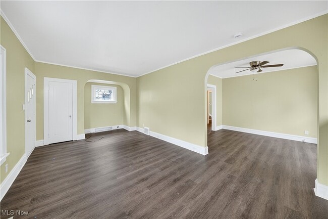 Building Photo - 4200 Cullen Dr