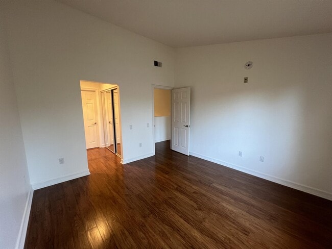 Building Photo - 15373 Maturin Dr