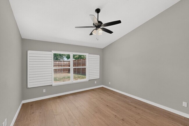 Building Photo - 4420 Seville Ln