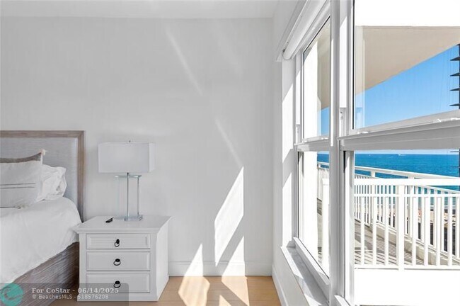 Building Photo - 3850 Galt Ocean Dr