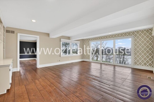 Building Photo - 25101 W River Rd