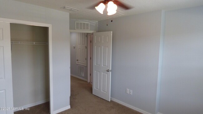 Building Photo - 7013 Coldwater Dr