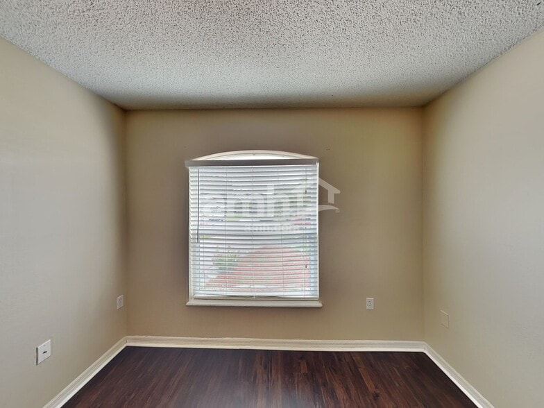 Building Photo - 12605 Parkbury Dr