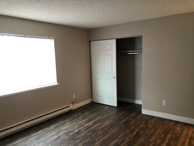 Building Photo - 2 bed 1 bath Apartment near Anschutz Medic...