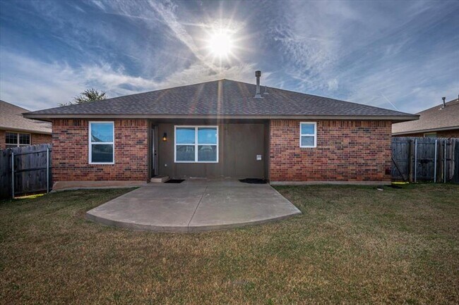 Building Photo - 18208 Scarborough Dr