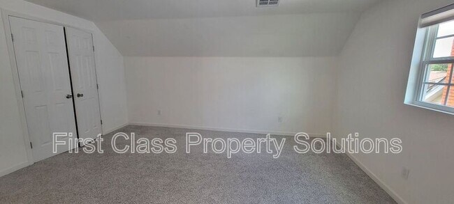 Building Photo - 6428 Drexel Ave