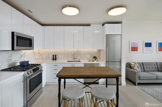 Primary Photo - 588 Minna St