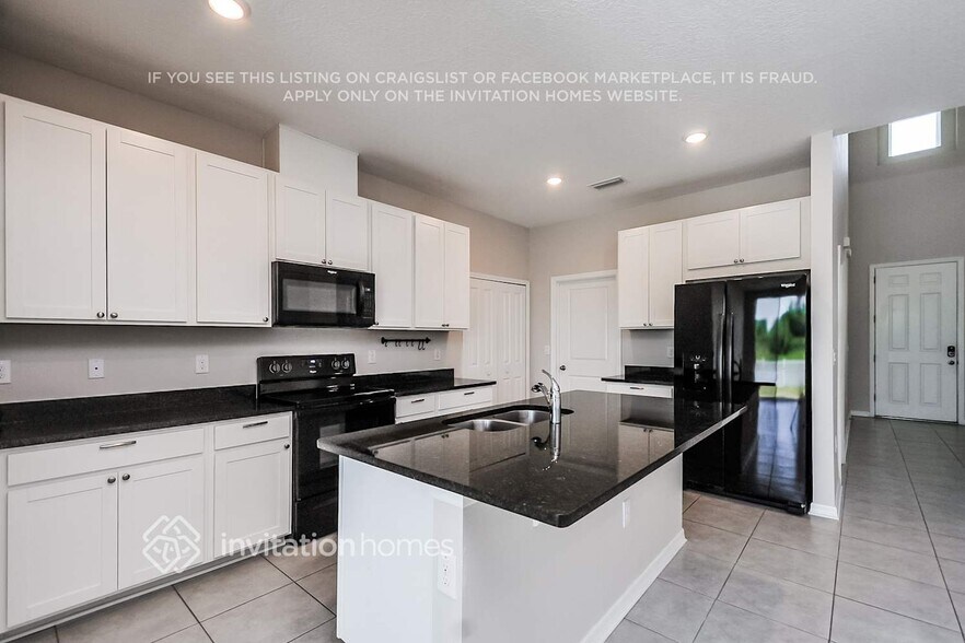 Building Photo - 11866 Brighton Knoll Loop