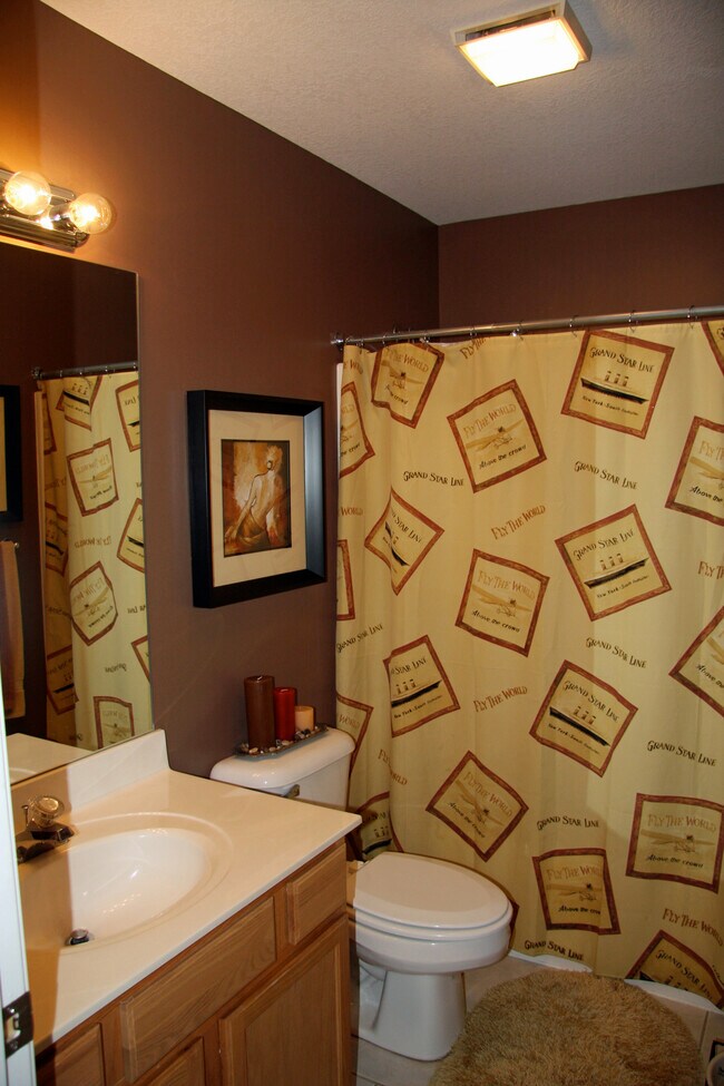 Building Photo - 4208 Brunswick Dr