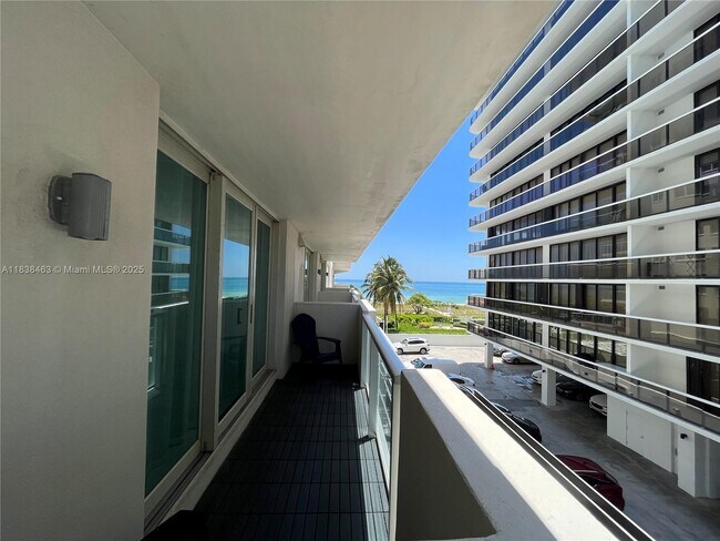 Building Photo - 9499 Collins Ave
