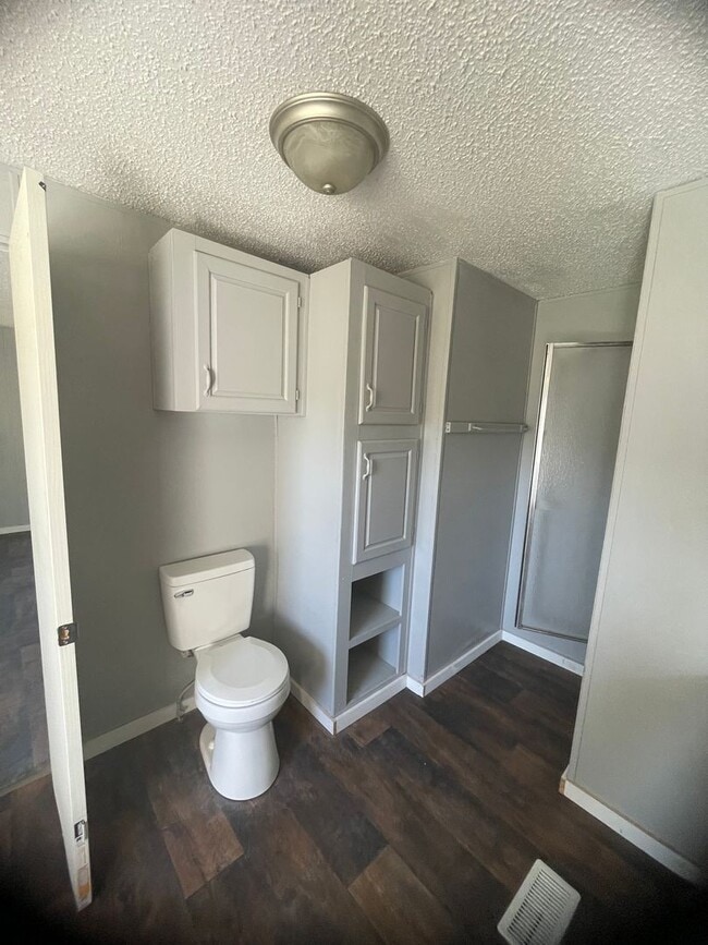 Building Photo - 3 BR 2 Bath 1,280 sq ft singlewide mobile home on 1.16 acres in Ward, AR