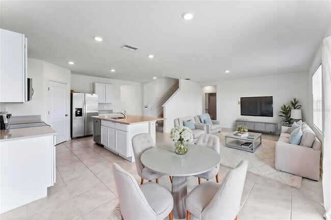 Building Photo - 5038 Foxglove Cir