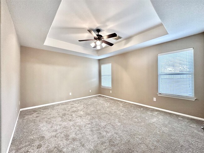 Building Photo - 6303 Tolstin Lakes Ln