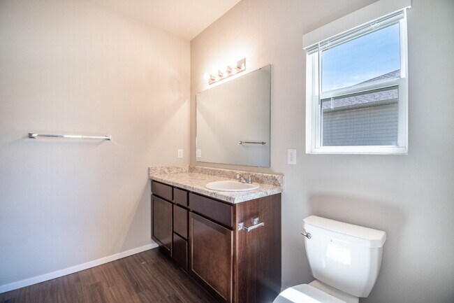 Building Photo - 1751 Eveningshade Ln