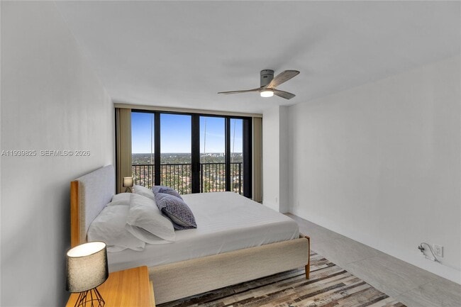 Building Photo - 2201 S Ocean Dr