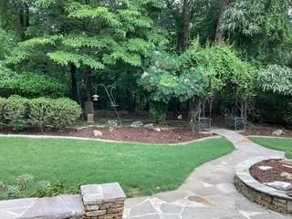 Building Photo - 402 Woodbrook Ct