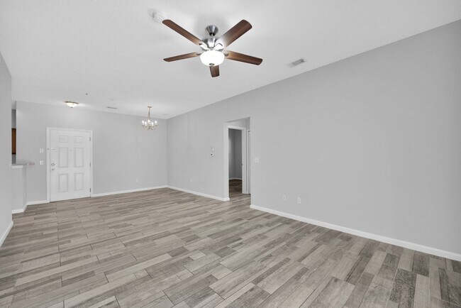 Building Photo - Limited-Time Rental Deal with move-in BONUS