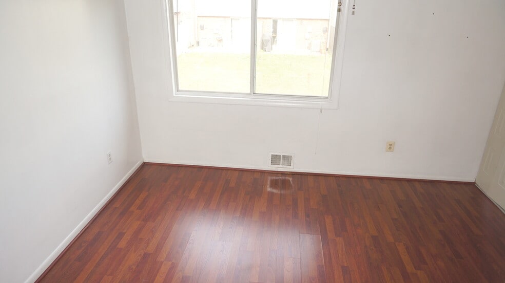 Bedroom - 2206 Gingell Pl