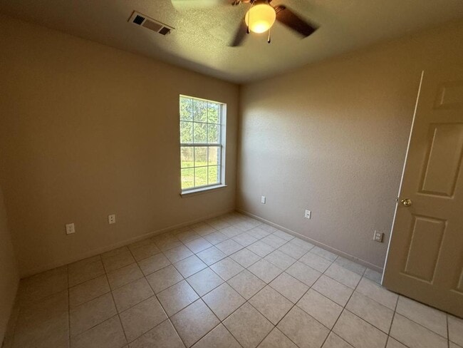 Building Photo - 3109 Yaupon Rd