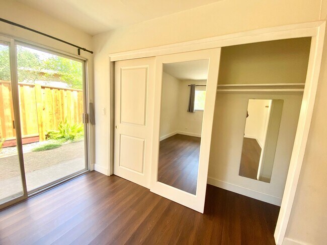 Building Photo - Charming 3 Bed 1 Bath Single Story Home - Great Location!