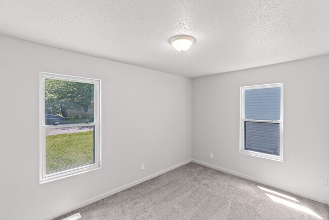 Building Photo - 47 St Henry Dr