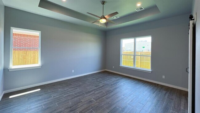 Building Photo - 605 Remington Ave