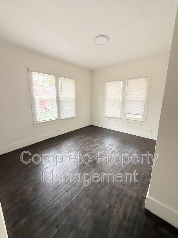 Building Photo - 2234 19th St N