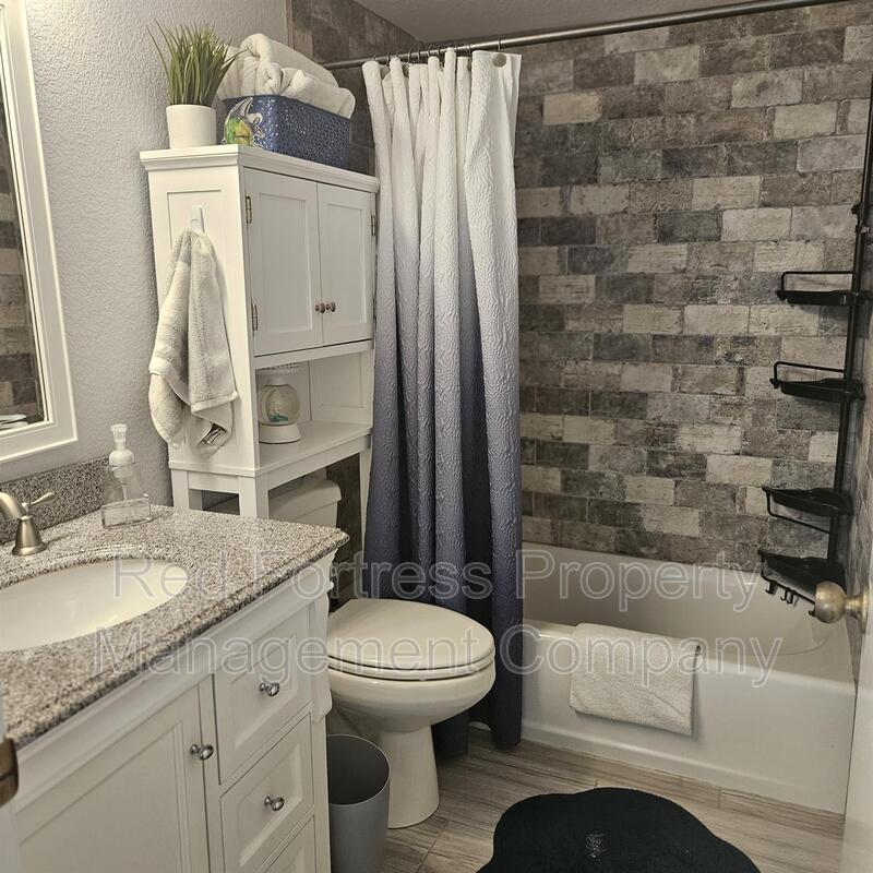 Building Photo - 12918 Meadowood Ct