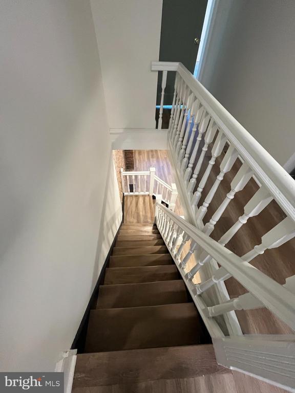 Building Photo - 5712 Cedar Ave