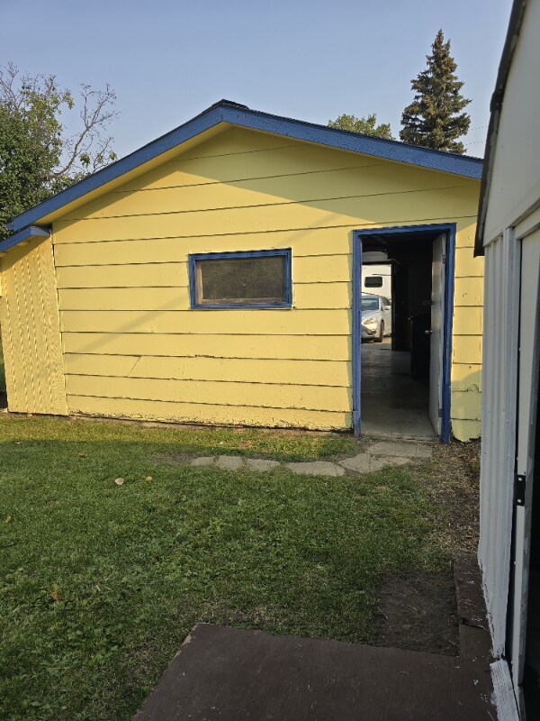 Building Photo - 120 Berthold St