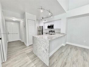 Building Photo - 677 SW 111th Ave