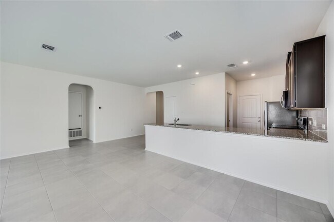Building Photo - 2612 Donna Olene Dr