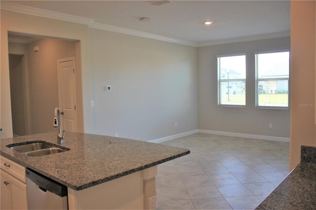 Building Photo - 9077 Shadyside Ln