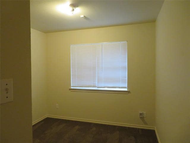 Building Photo - 713 Inglewood Trail