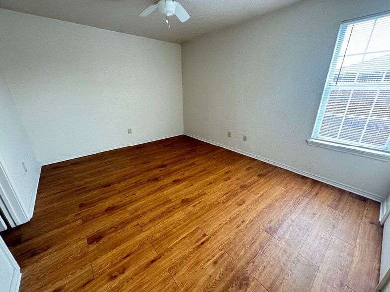 Building Photo - 2808 Cantabrian Dr