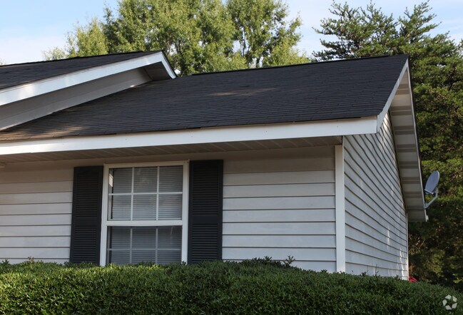 homes for rent under 700 a month in lawrenceville ga