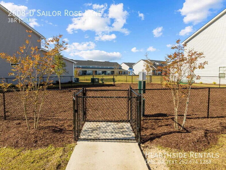 Building Photo - 2608-D Sailor Rose Ln