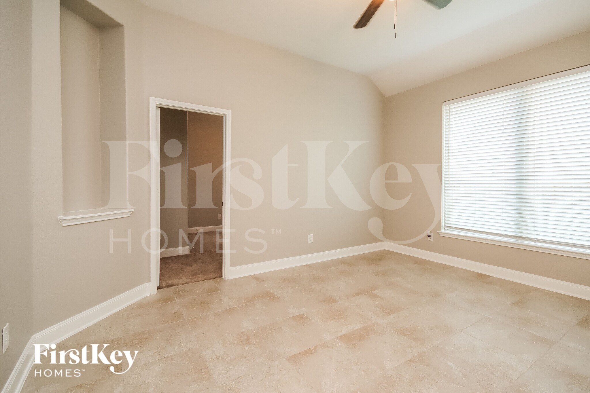 Building Photo - 8723 Jonquil Dr