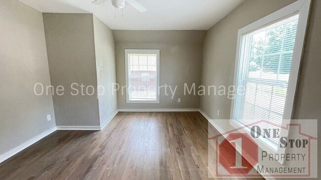 Building Photo - 2923 Highland Ave