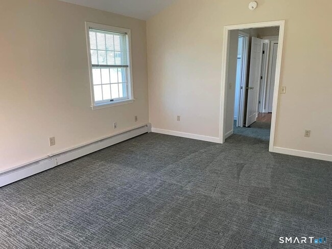 Building Photo - 12 Taunton Lake Dr