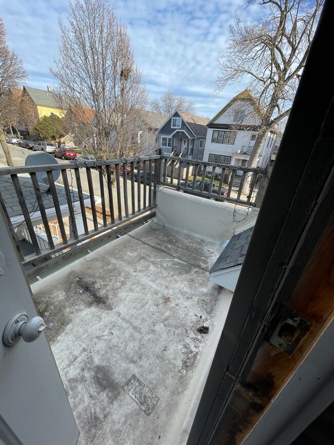 Building Photo - 2567 S 9th Pl