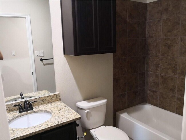 Building Photo - 233 Joanne Lp