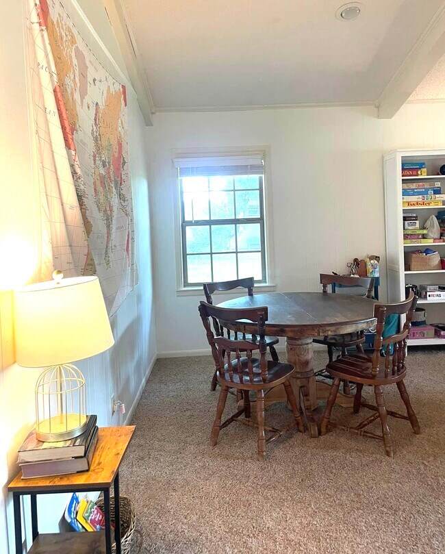 Building Photo - 960 First Monday Ln