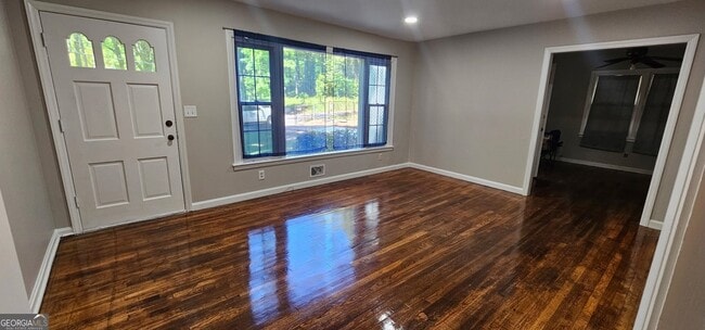 Building Photo - 488 Pomona Cir SW