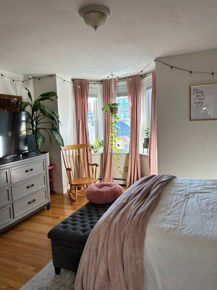 Building Photo - 33 Delle Ave