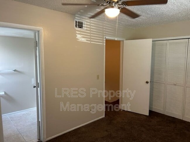 Building Photo - 4603 Lighthouse Cir