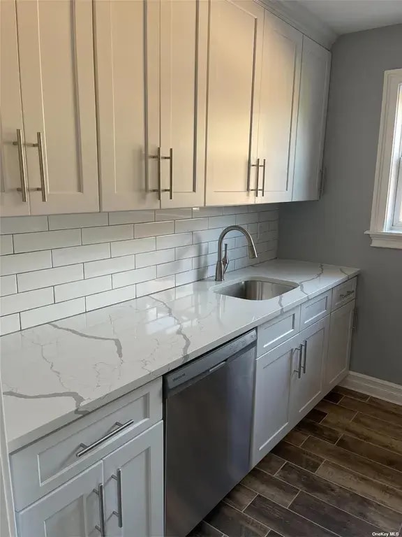 new kitchen with quartz counters - 14 Linden St