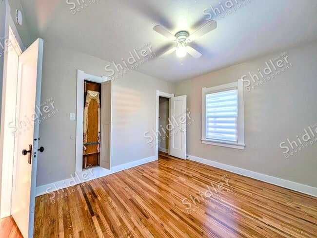 Building Photo - Upgraded Bungalow with Garage