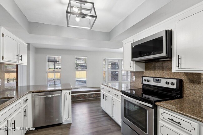 Building Photo - 1854 Lakotna Dr