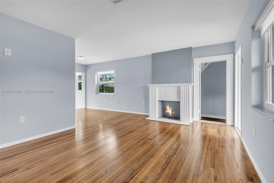 Building Photo - 392 Payne Dr